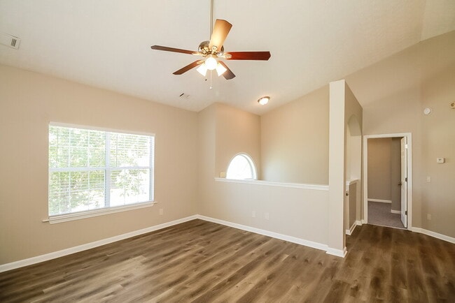 Photo - 4420 Roche St