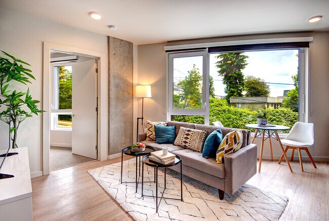 Photo - Metroline Flats