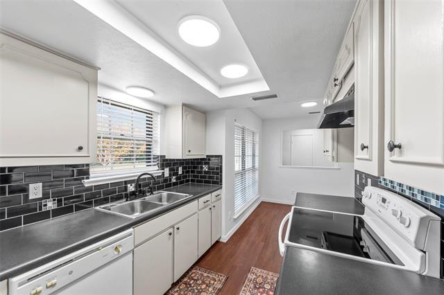 Photo - 3722 Hillsdale Ln