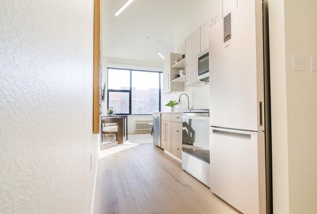 Urban Loft Co. Memphis- Utilties Included