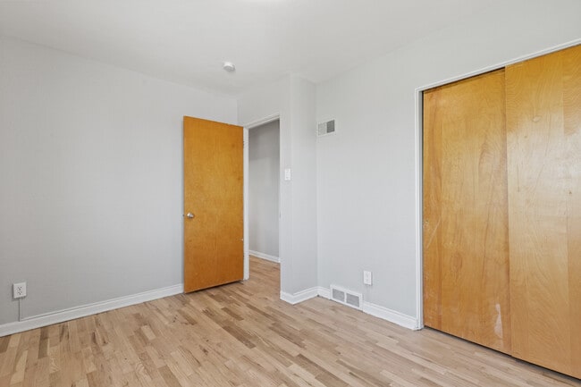 Photo - Cascade Apartments