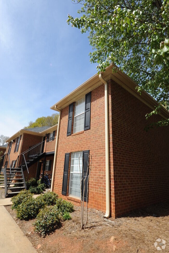 Building Photo - Winfield Chase Apartments