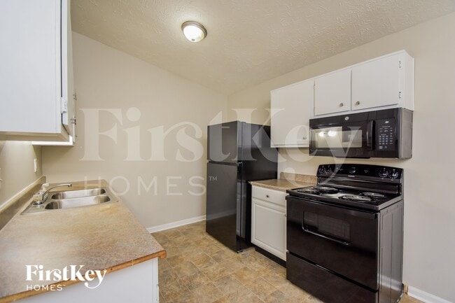Photo - 5707 Windward Way