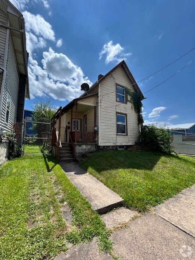 Building Photo - Move In Ready Rental
