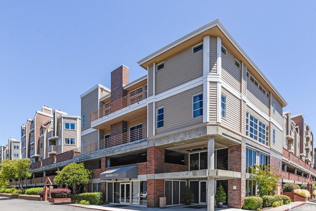 Building Photo - 6400 Christie Ave Unit 4422 Rental
