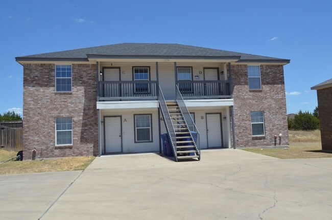 Building Photo - 4206 Primrose Dr Unit C - 4206 Primrose Dr