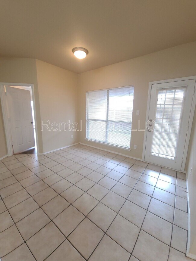 Photo - 787 Catalina Dr