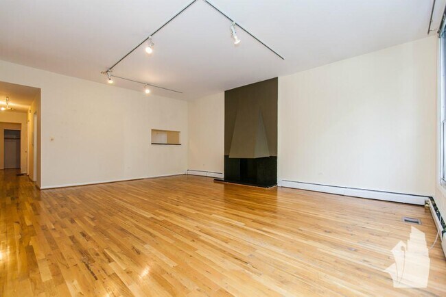 Photo - 1415 N Dearborn St Unit #2D
