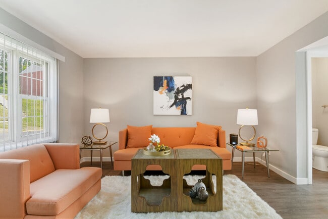 Fairway Ridge Apartments and Townhomes