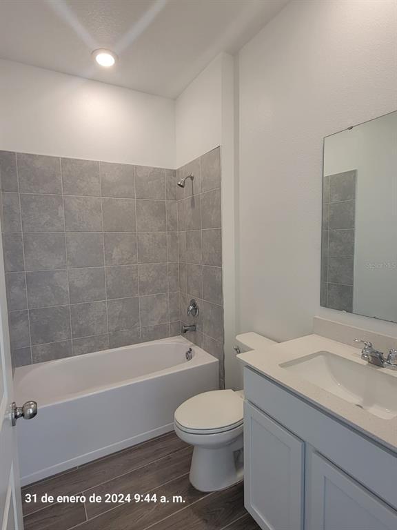 Photo - 1386 Brentwood Dr House