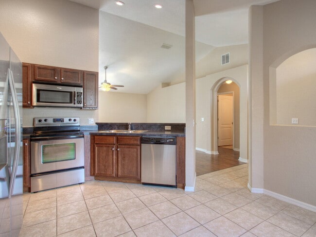 Photo - 8364 Greystone Dr