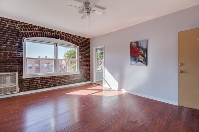 Photo - 730 S Catalina St Unit 1