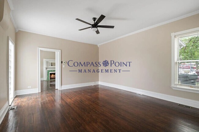 Photo - 240 E Third St Unidad 240 E Third 1