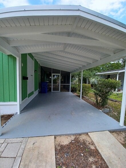 103 Catalina Cir