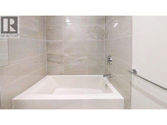 Photo - 3430 E Kent Avenue S