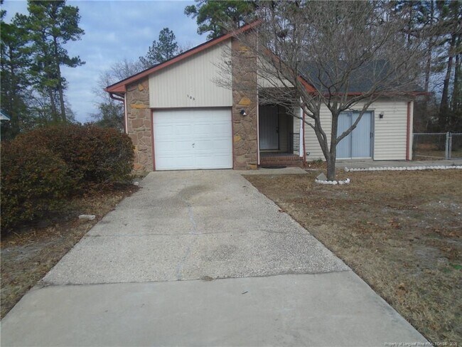 Building Photo - 103 Alexander Ln