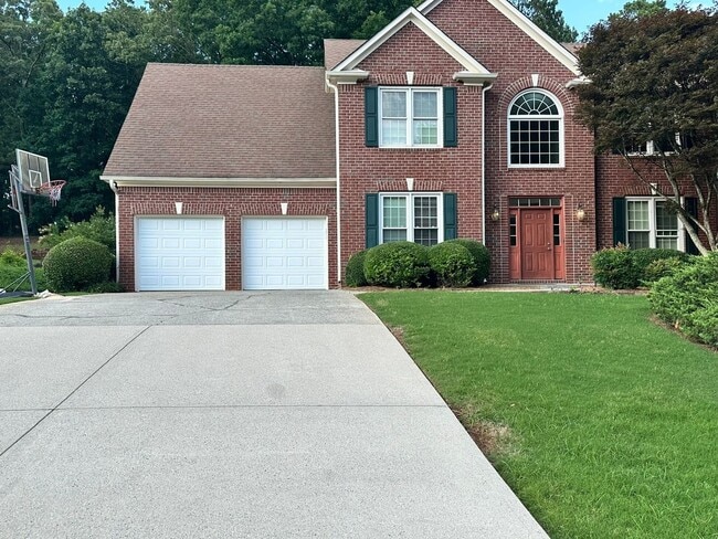 Building Photo - 420 White Rose Trce