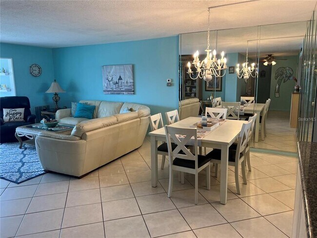 Photo - 855 Bayway Blvd Unidad 402