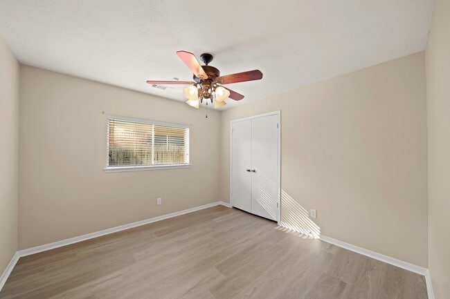 Photo - 6355 Northland Dr