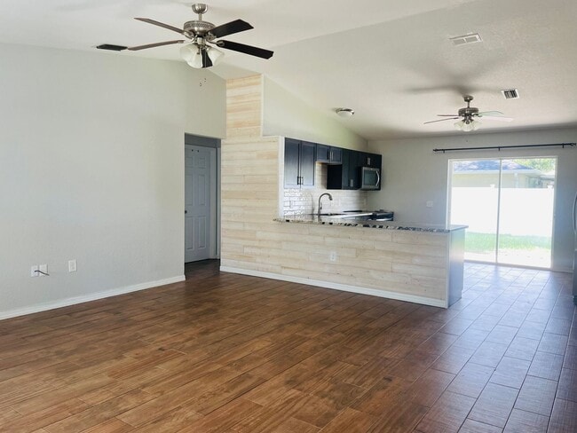 Photo - *UPDATED NORTH PORT 3/2/2 HOME*