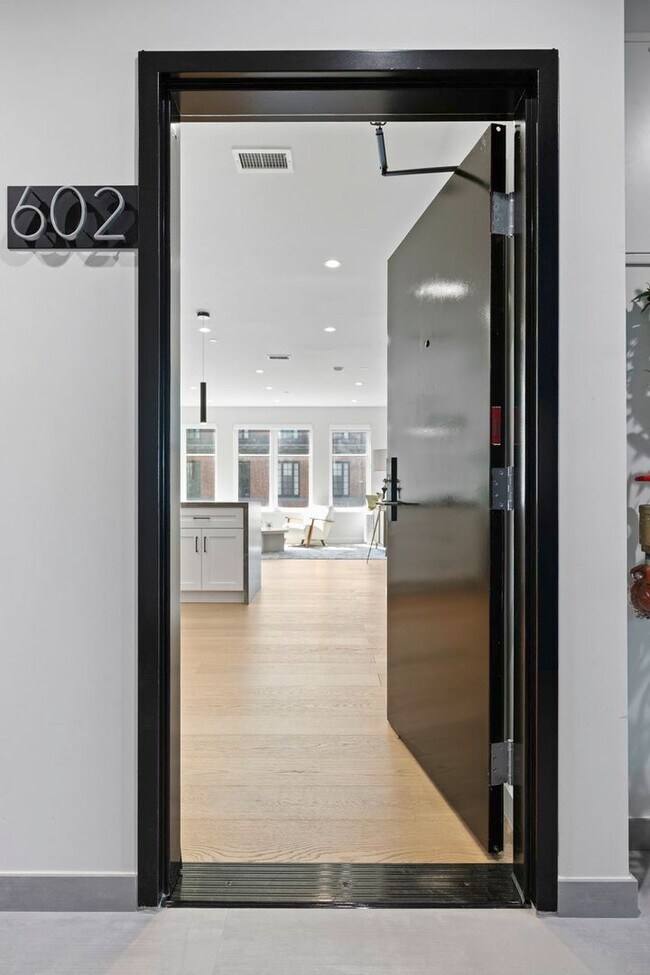 Photo - 693 Sutter St Unit 602