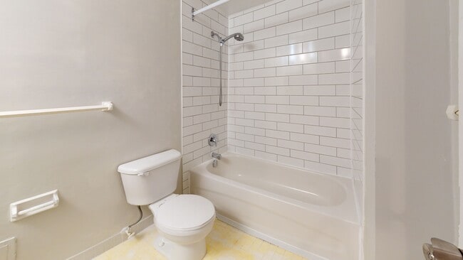 Photo - 40 Mcgee Ave