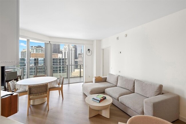 Photo - 1300 Brickell Bay Dr Unit 3501