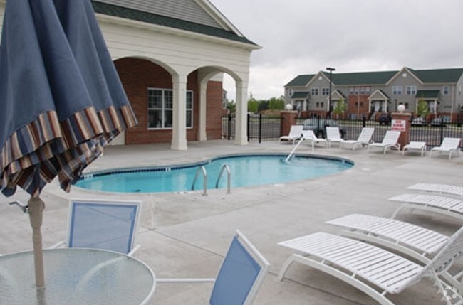 Building Photo - Campus Village Saginaw Rental