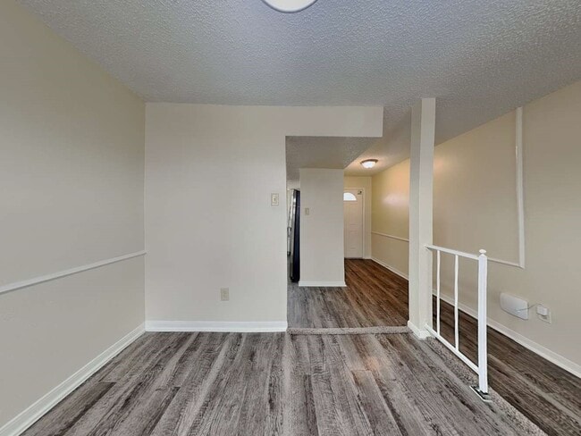 Building Photo - 6946 Maple Fox Dr