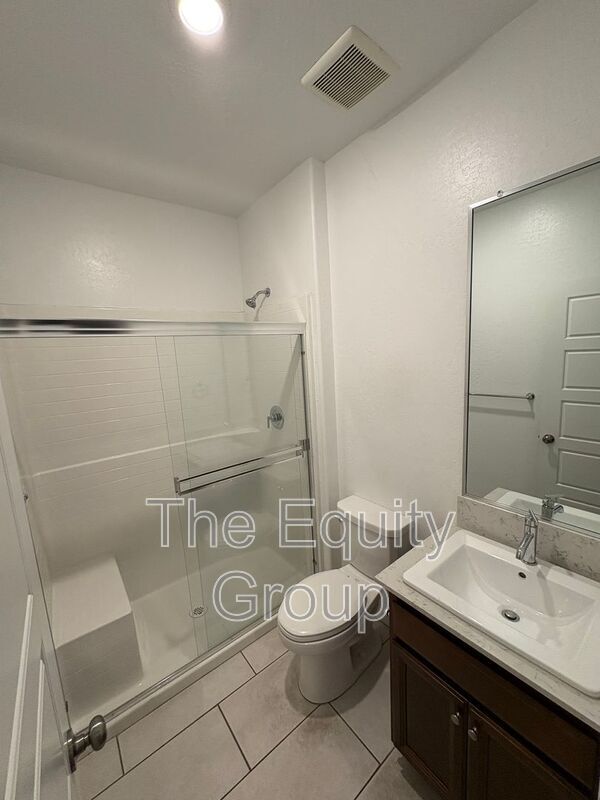 Photo - 225 W Tyler Ave