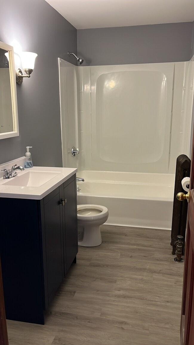 Photo - 996 Pleasant St Unit 2