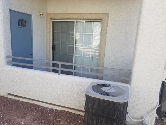 Photo - 2 Bedroom Condo!