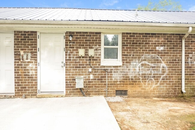 Photo - 702 Couch St