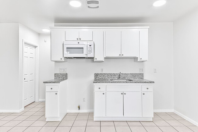 Photo - 319 Hermosa Ave Unidad 10