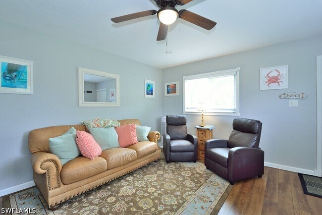 Photo - 8127 Country Rd Unit 203