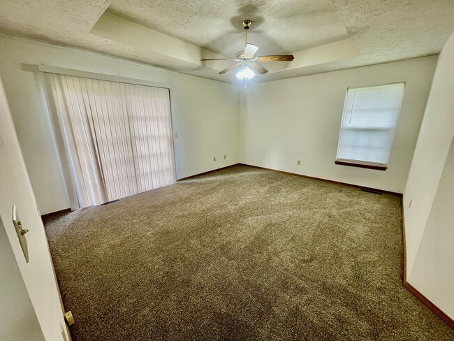 Photo - 2151 N Ave B