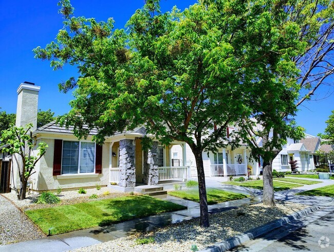 Building Photo - 5273 Trophy Dr Rental