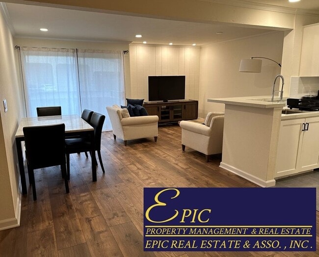 Building Photo - 204 Larkspur Plaza Dr Unit 1