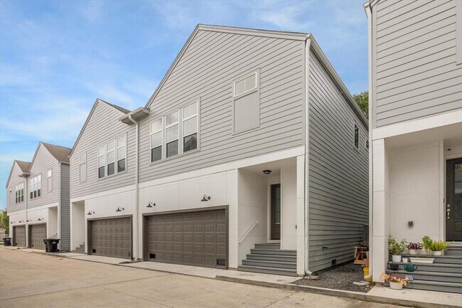 Photo - 6019 Cypress St Condo