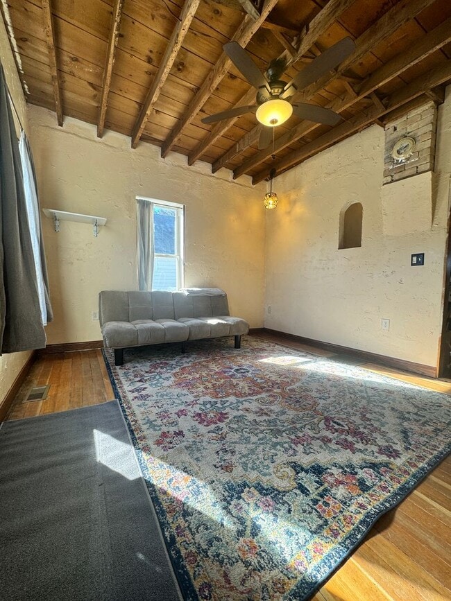 Photo - 2 Bedroom/ 1 Bath Home