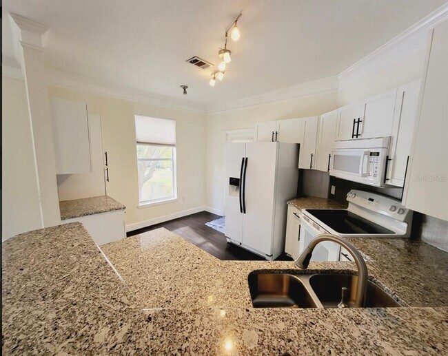 Photo - 8843 Villa View Cir Unit 207