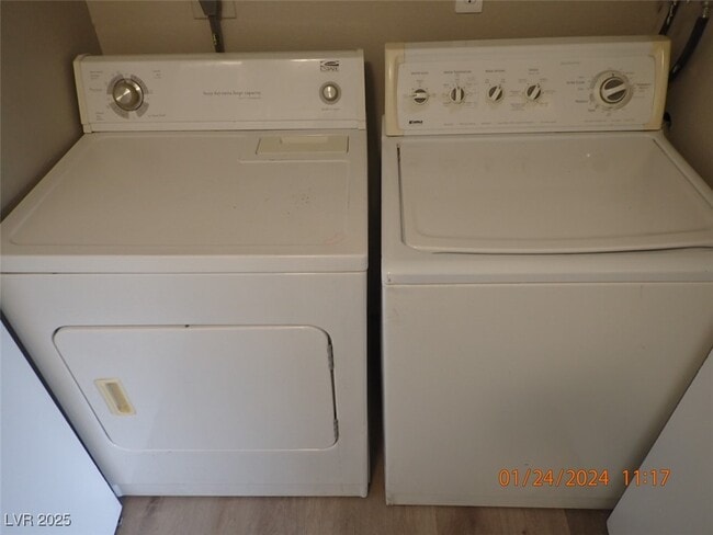 Photo - 4571 Carriage Park Dr