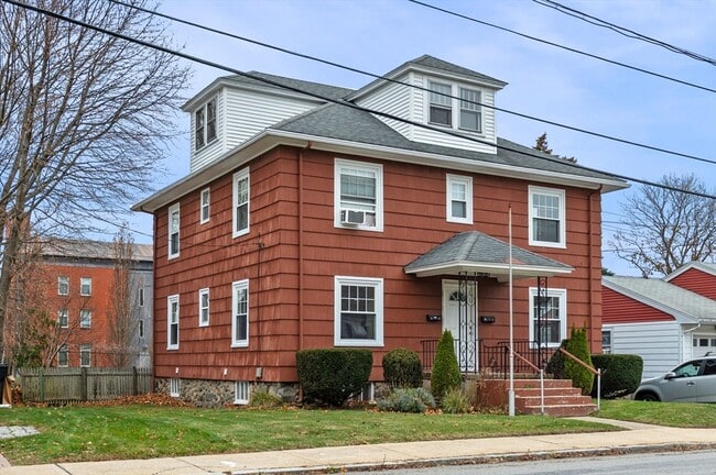 Building Photo - 38 Raymond Rd Unit 1