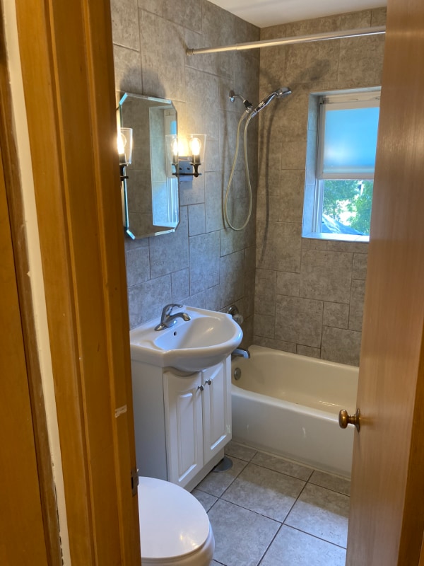 Photo - 408 6th St SW Unit 9