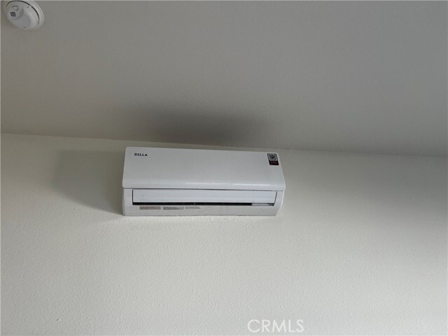 Photo - 1471 Orange Ave