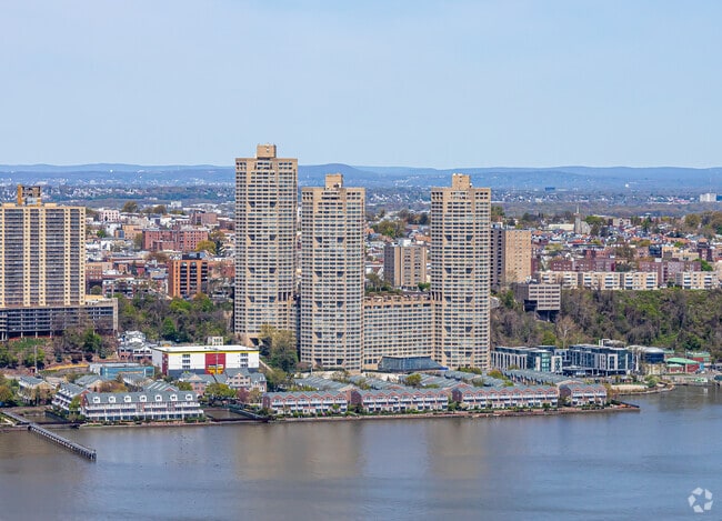 Photo - The Galaxy Towers Apartments