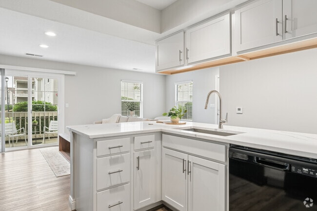 1BR, 1BA - 737SF - Kitchen - The Vista at Rocky Fork
