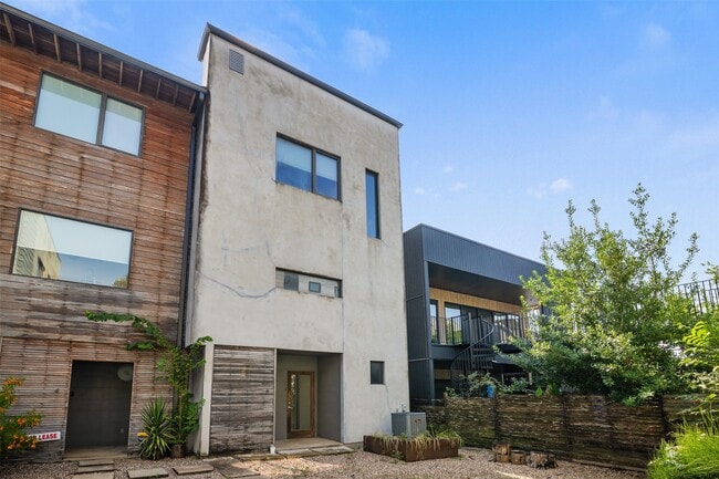 730 Tulane St