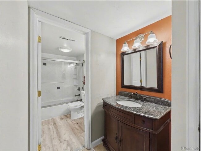 Photo - 968 S Peoria St Unit Buckingham Oaks