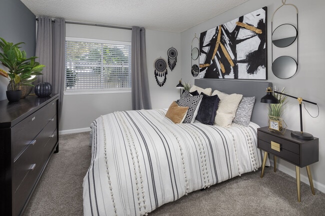 Photo - 1801 Metrowest